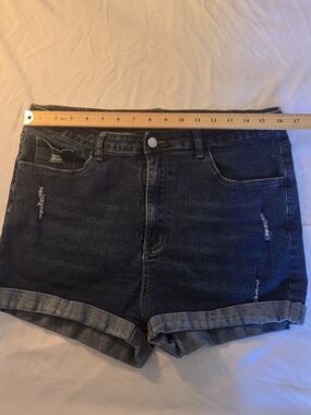 SHEIN Dark Blue Distressed Rolled-Hem Denim Shorts
